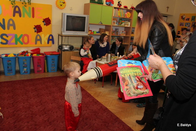 Pasowanie Biedronek w PM 8 (zdjęcia)