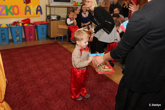 Pasowanie Biedronek w PM 8 (zdjęcia)