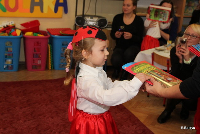 Pasowanie Biedronek w PM 8 (zdjęcia)