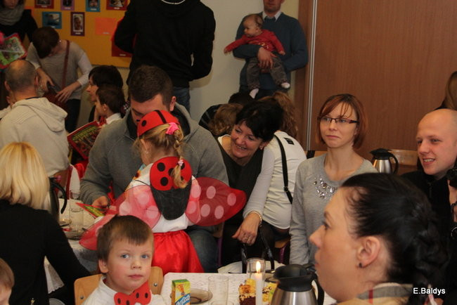 Pasowanie Biedronek w PM 8 (zdjęcia)