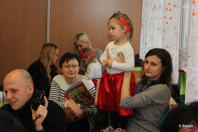 Pasowanie Biedronek w PM 8 (zdjęcia)