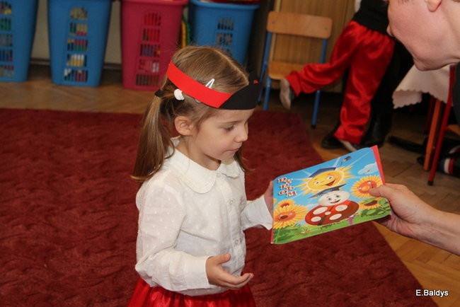 Pasowanie Biedronek w PM 8 (zdjęcia)