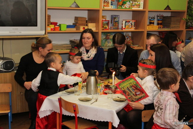 Pasowanie Biedronek w PM 8 (zdjęcia)