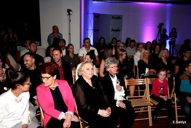 Latające modelki tylko w Lesznie (zdjęcia)