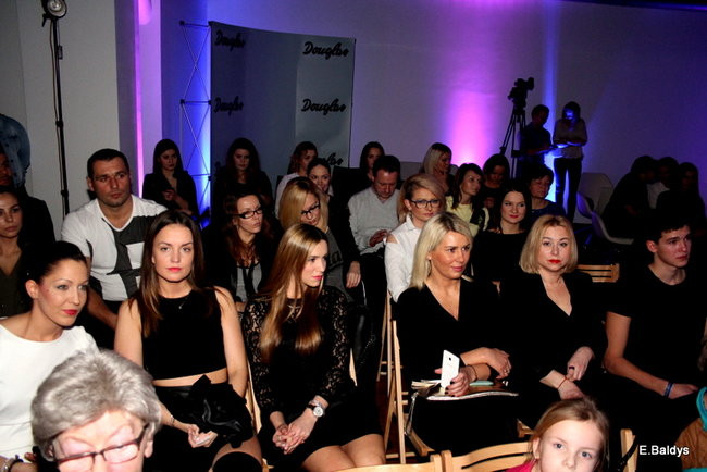 Latające modelki tylko w Lesznie (zdjęcia)