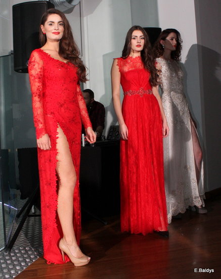 Latające modelki tylko w Lesznie (zdjęcia)