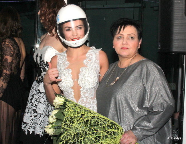 Latające modelki tylko w Lesznie (zdjęcia)