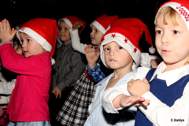 Spotkanie Wigilijne w PM 13 (zdjęcia)