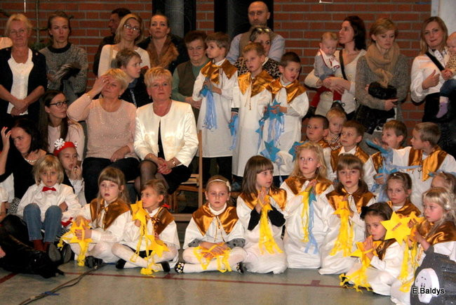 Spotkanie Wigilijne w PM 13 (zdjęcia)