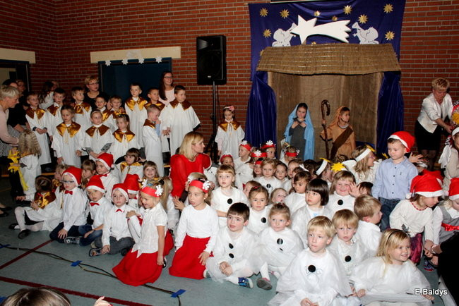 Spotkanie Wigilijne w PM 13 (zdjęcia)