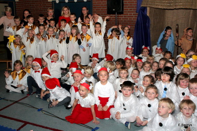 Spotkanie Wigilijne w PM 13 (zdjęcia)