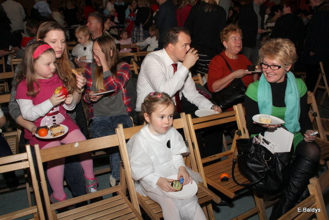 Spotkanie Wigilijne w PM 13 (zdjęcia)