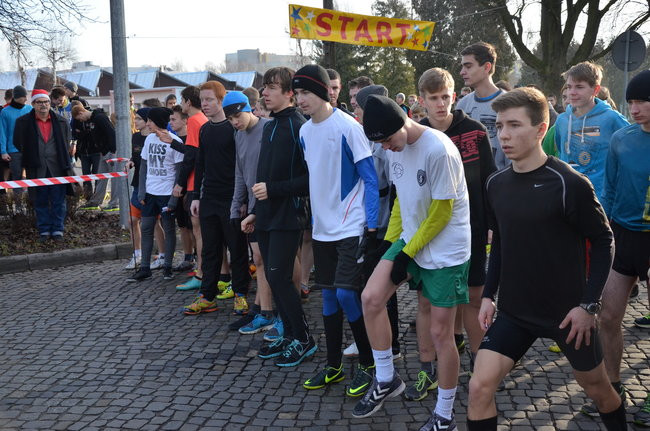 Gwiazdkowe bieganie po raz osiemnasty (zdjęcia)