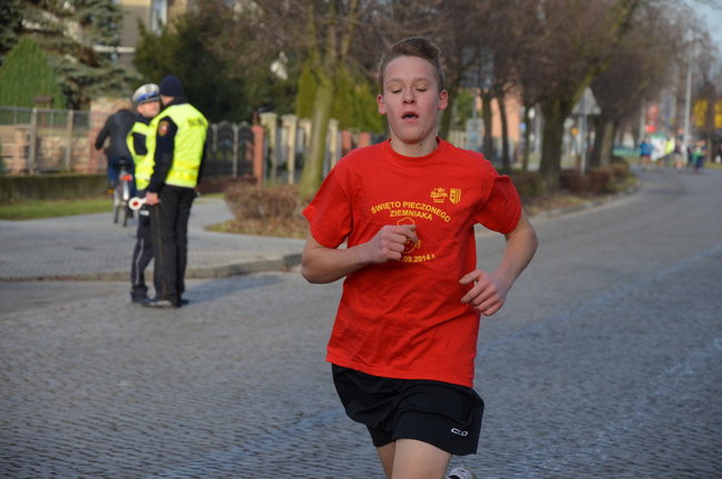 Gwiazdkowe bieganie po raz osiemnasty (zdjęcia)