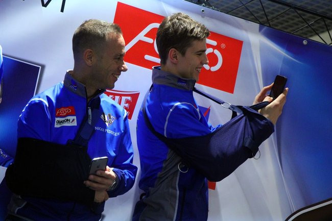 Galeria pełna kibiców (wideo i zdjęcia)