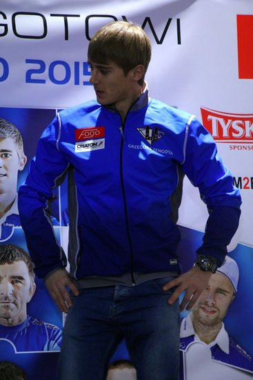 Galeria pełna kibiców (wideo i zdjęcia)