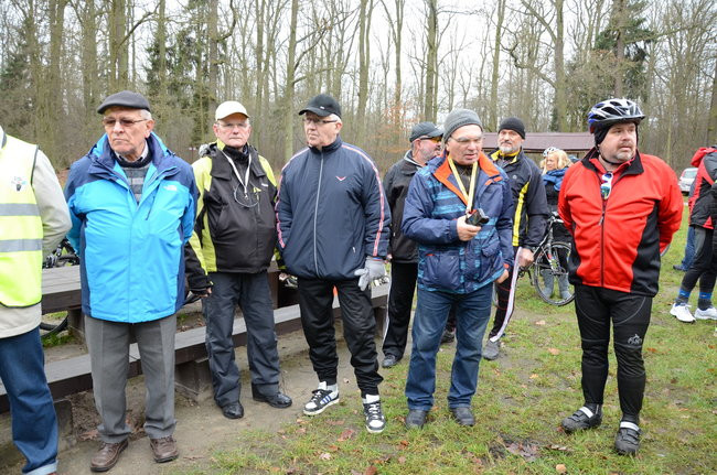 Sportowy opłatek przy ognisku (zdjęcia)