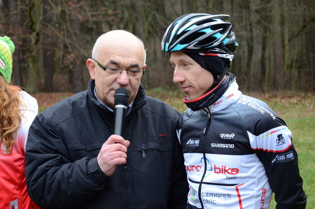 Sportowy opłatek przy ognisku (zdjęcia)