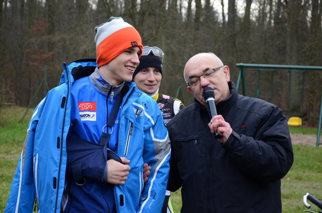 Sportowy opłatek przy ognisku (zdjęcia)