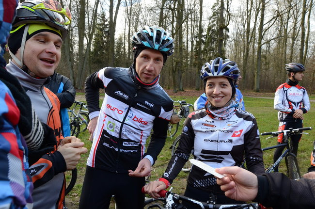 Sportowy opłatek przy ognisku (zdjęcia)