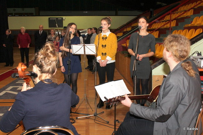 Wigilia dla samotnych w Lesznie (zdjęcia)