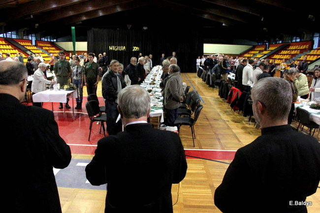 Wigilia dla samotnych w Lesznie (zdjęcia)