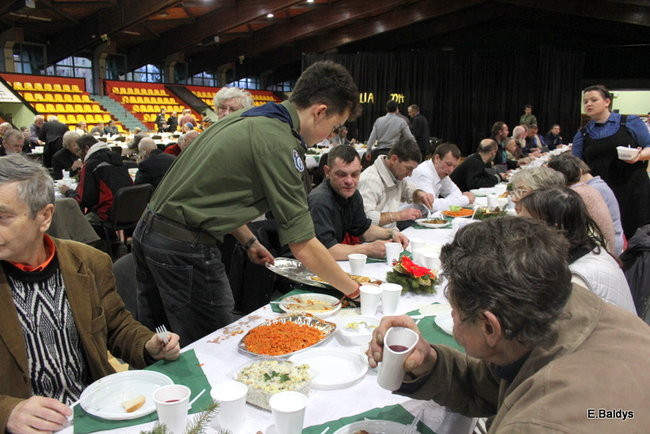 Wigilia dla samotnych w Lesznie (zdjęcia)