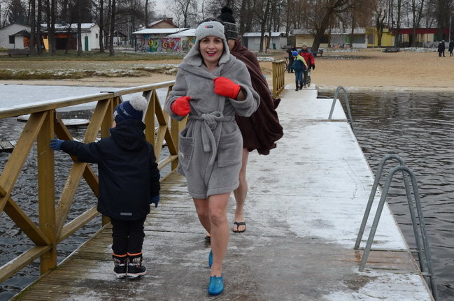 Kąpielisko w Osiecznej popularne latem i zimą (zdjęcia)