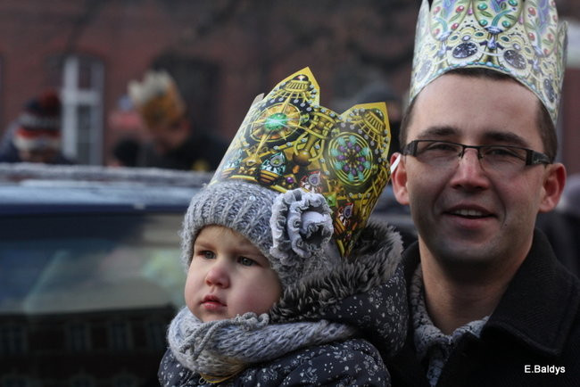 Barwny orszak na ulicach Leszna (zdjęcia)