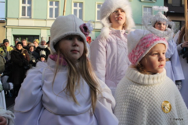Barwny orszak na ulicach Leszna (zdjęcia)