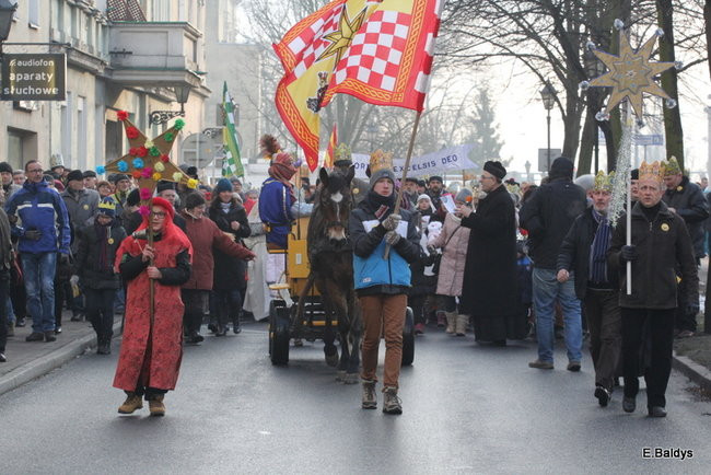 Barwny orszak na ulicach Leszna (zdjęcia)