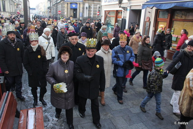 Barwny orszak na ulicach Leszna (zdjęcia)