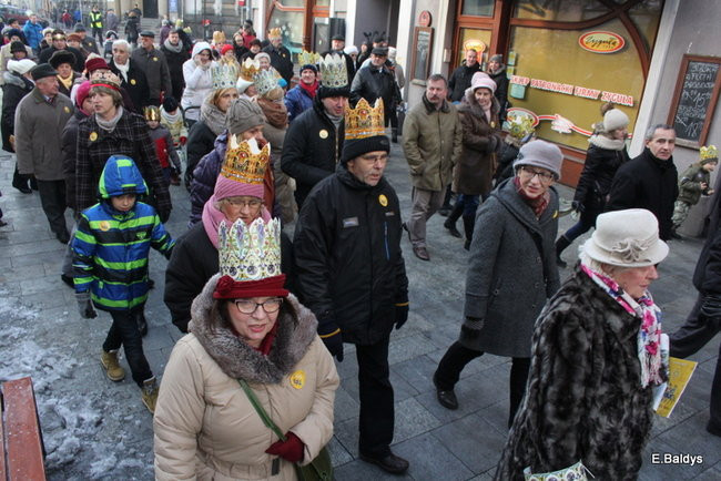 Barwny orszak na ulicach Leszna (zdjęcia)