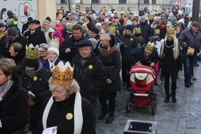 Barwny orszak na ulicach Leszna (zdjęcia)