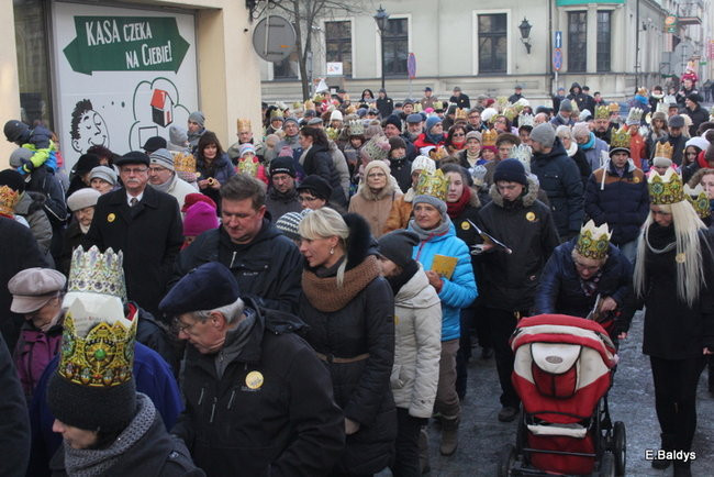 Barwny orszak na ulicach Leszna (zdjęcia)