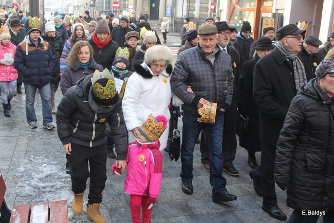 Barwny orszak na ulicach Leszna (zdjęcia)
