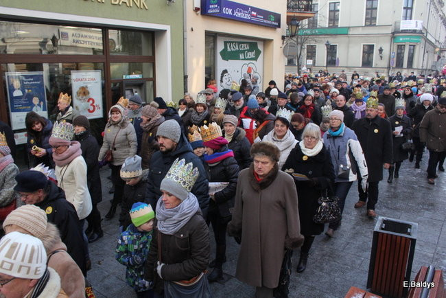Barwny orszak na ulicach Leszna (zdjęcia)