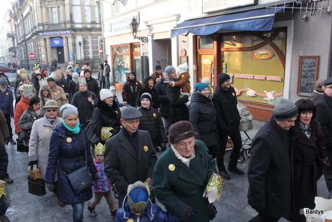 Barwny orszak na ulicach Leszna (zdjęcia)