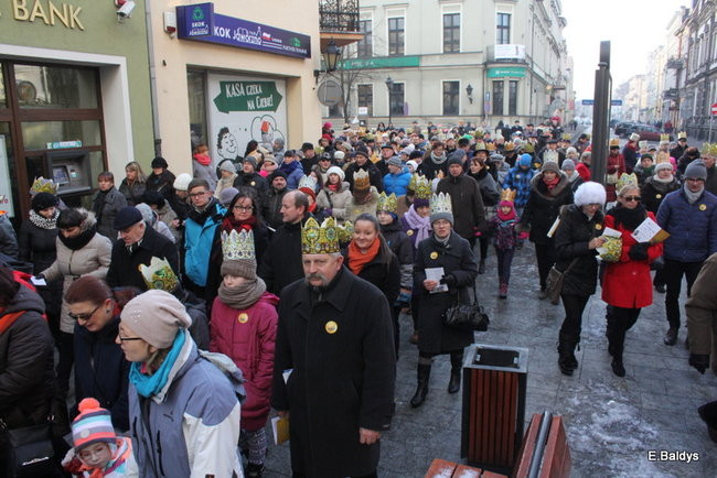 Barwny orszak na ulicach Leszna (zdjęcia)
