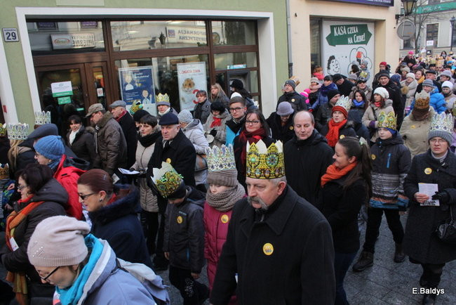 Barwny orszak na ulicach Leszna (zdjęcia)