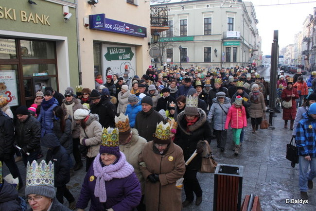 Barwny orszak na ulicach Leszna (zdjęcia)