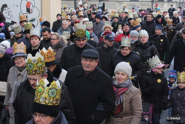 Barwny orszak na ulicach Leszna (zdjęcia)