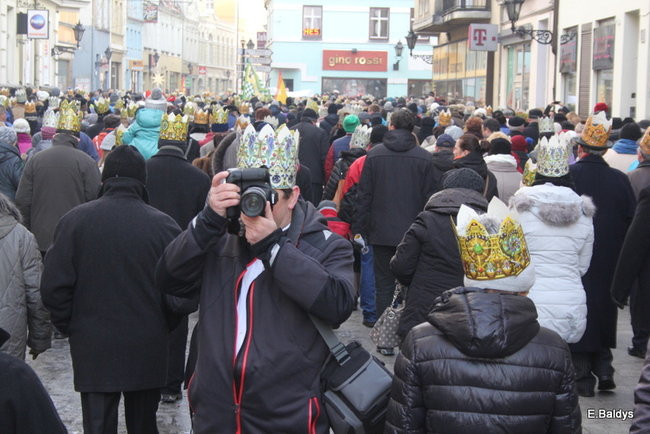 Barwny orszak na ulicach Leszna (zdjęcia)