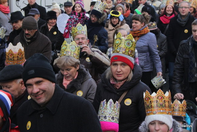 Barwny orszak na ulicach Leszna (zdjęcia)