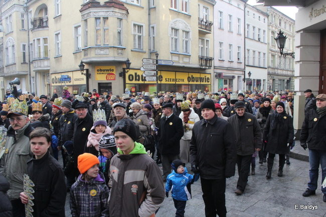 Barwny orszak na ulicach Leszna (zdjęcia)