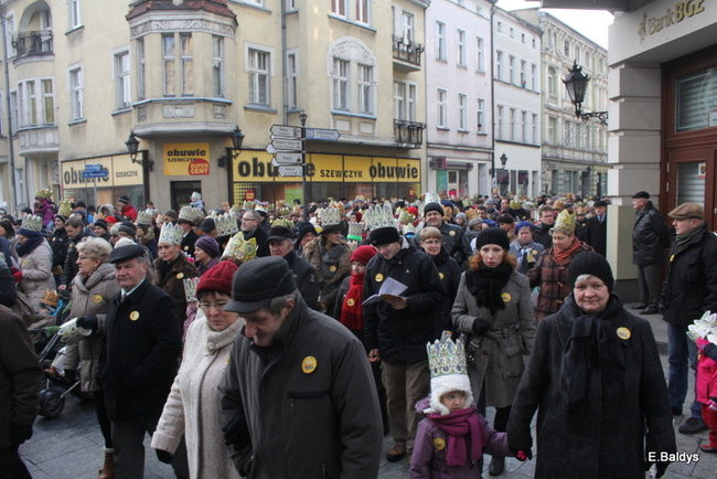 Barwny orszak na ulicach Leszna (zdjęcia)