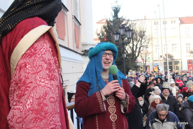 Barwny orszak na ulicach Leszna (zdjęcia)