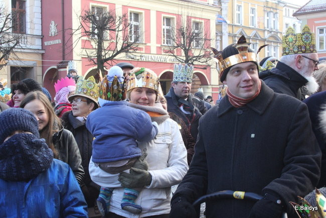 Barwny orszak na ulicach Leszna (zdjęcia)