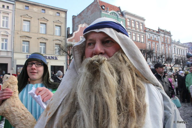 Barwny orszak na ulicach Leszna (zdjęcia)