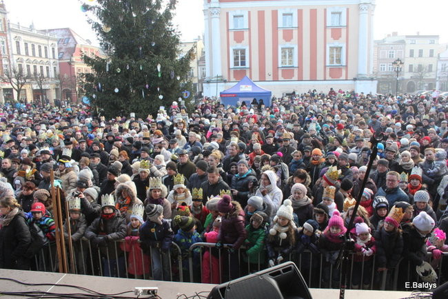 Barwny orszak na ulicach Leszna (zdjęcia)